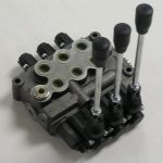 WOLVERINE MB31BBB5C1 THREE SPOOL 8 GPM VALVE